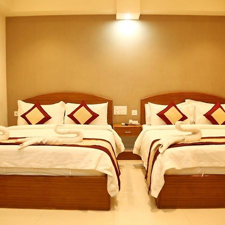 Nitheesh Residency Otel Kanchipuram Dış mekan fotoğraf