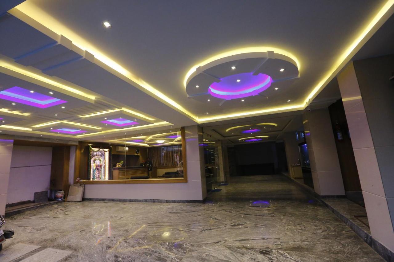 Nitheesh Residency Otel Kanchipuram Dış mekan fotoğraf