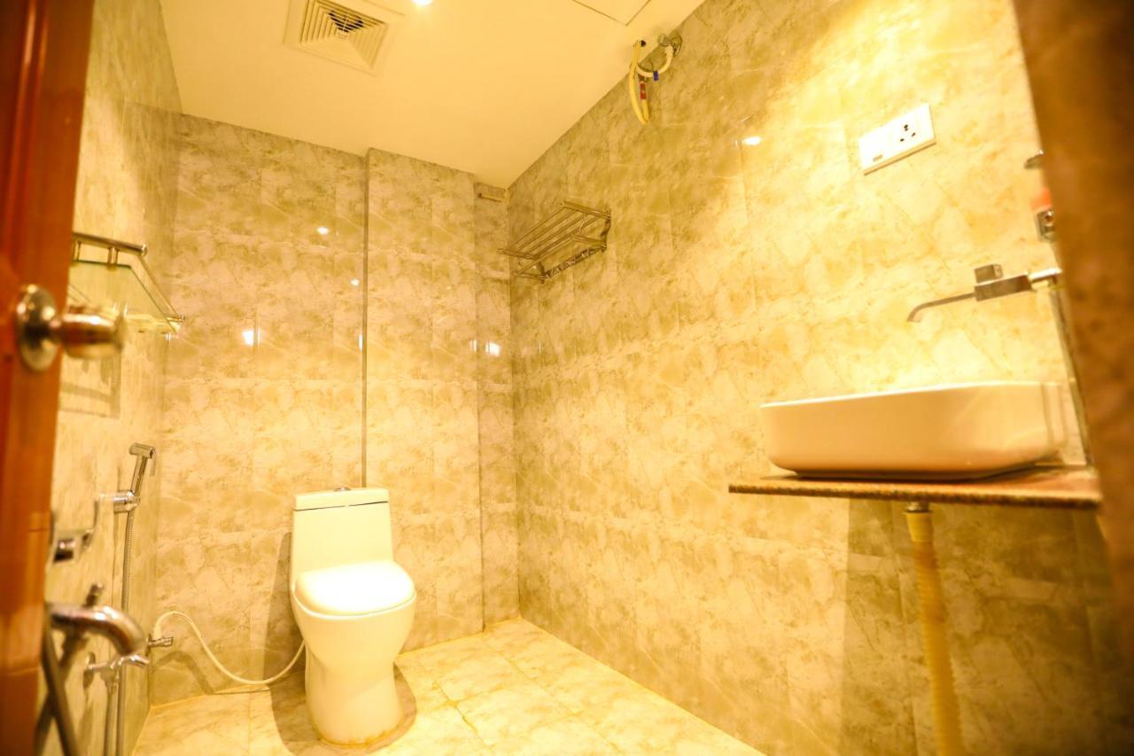 Nitheesh Residency Otel Kanchipuram Dış mekan fotoğraf