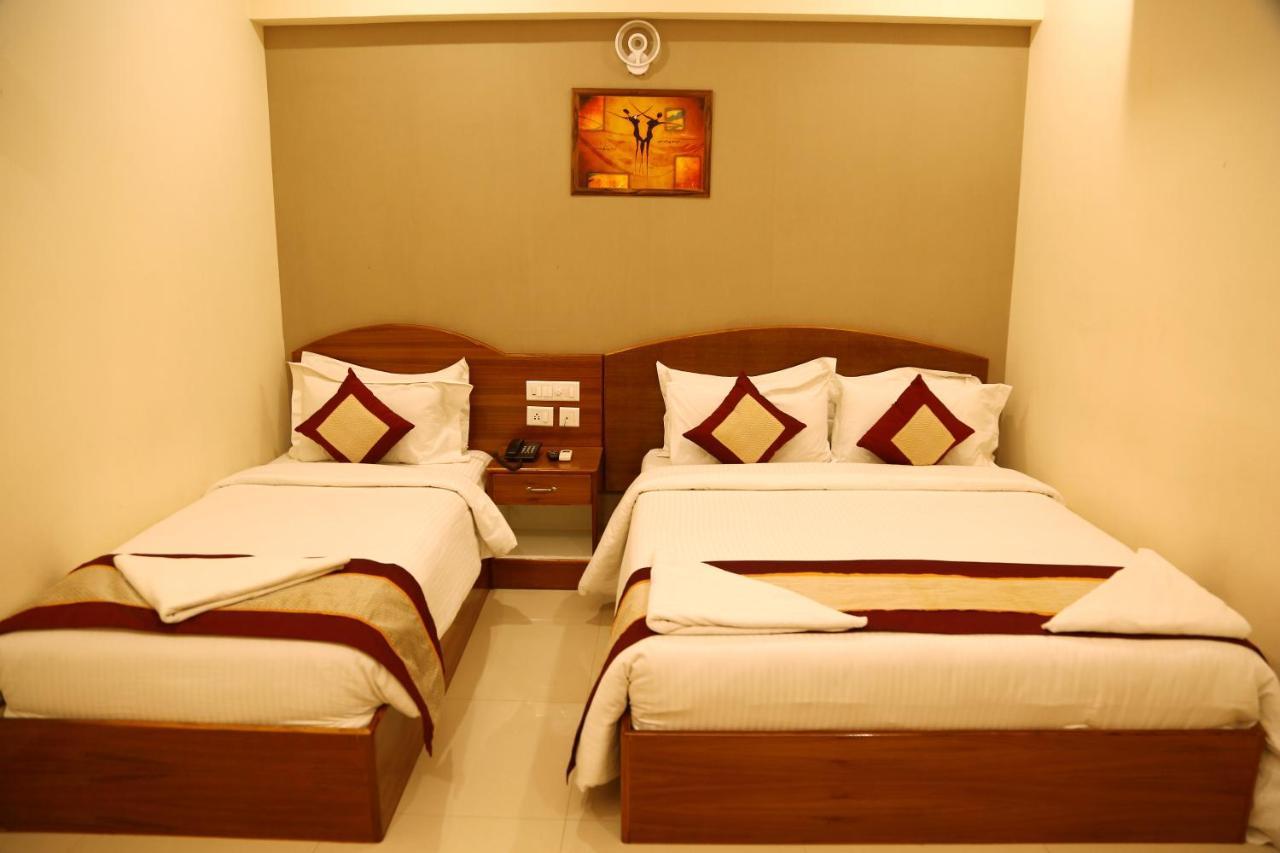 Nitheesh Residency Otel Kanchipuram Dış mekan fotoğraf
