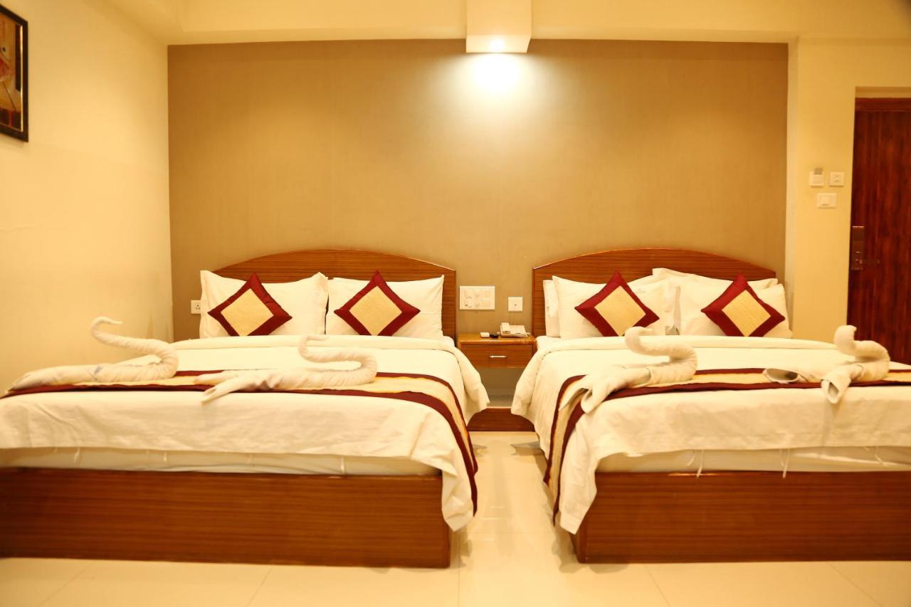 Nitheesh Residency Otel Kanchipuram Dış mekan fotoğraf