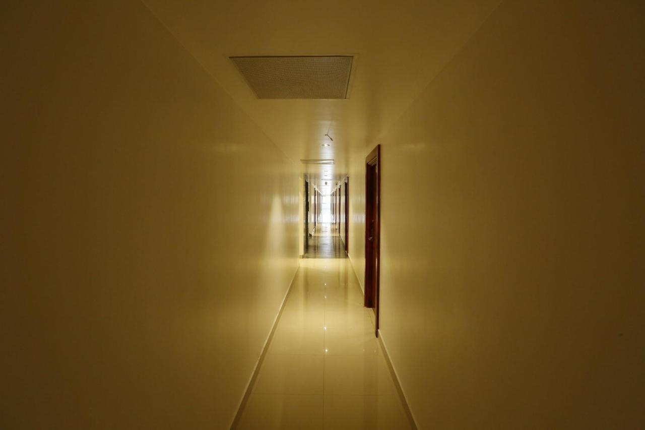 Nitheesh Residency Otel Kanchipuram Dış mekan fotoğraf